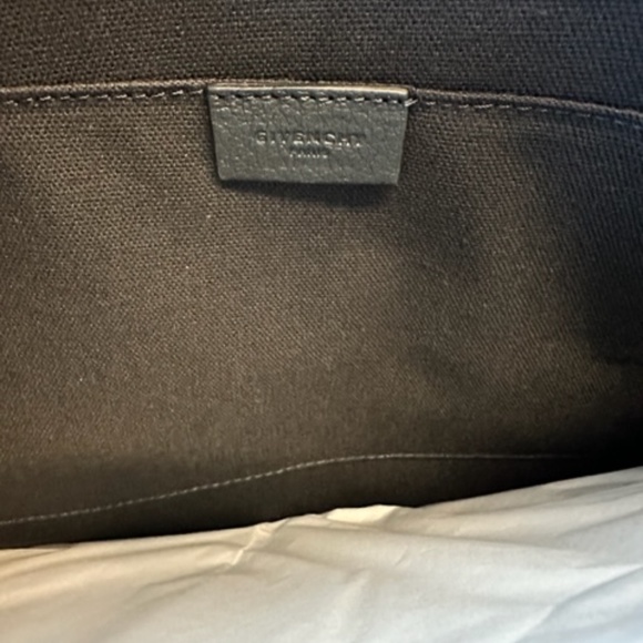 Brand New Givenchy Large Antigona Zip Pouch - Picture 4 of 4